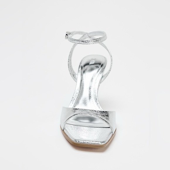 ZARA PATENT EFFECT HEELED SANDALS - Picture 5 of 10